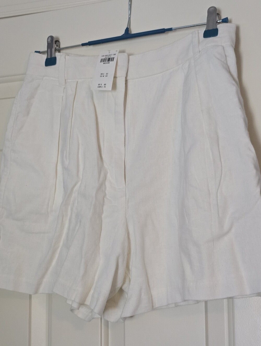 Abercrombie Women's White Linen Shorts